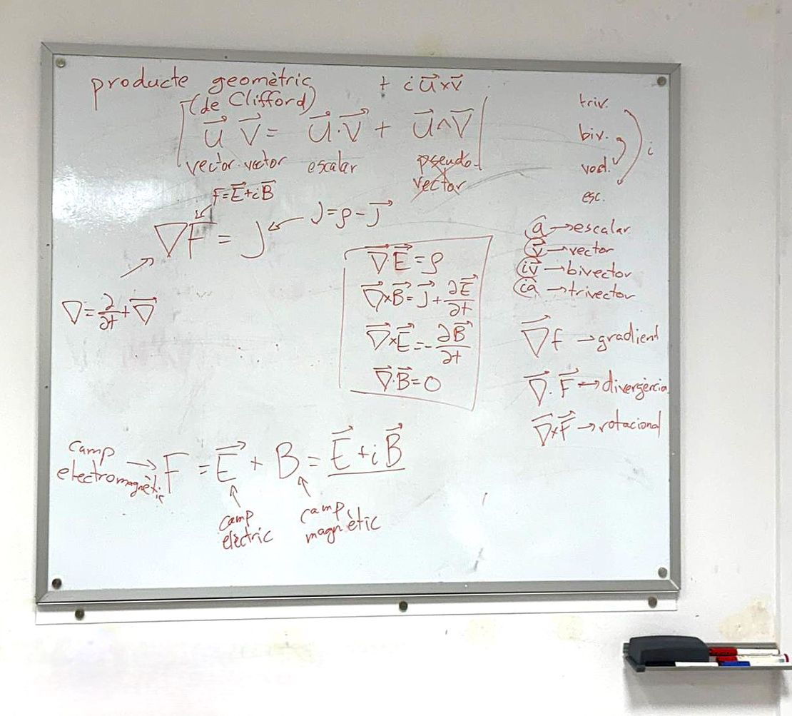 Donem la benvinguda als nous alumnes i tenim una sorpresa d'un estudiant molt especial!